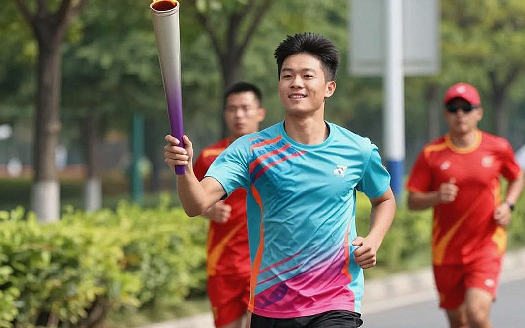 Cầu mây Việt Nam và bài toán thưởng 4 tỷ: Sự bất bình đẳng trong vinh quang Cầu mây Việt Nam và bài toán thưởng 4 tỷ: Sự bất bình đẳng trong vinh quang