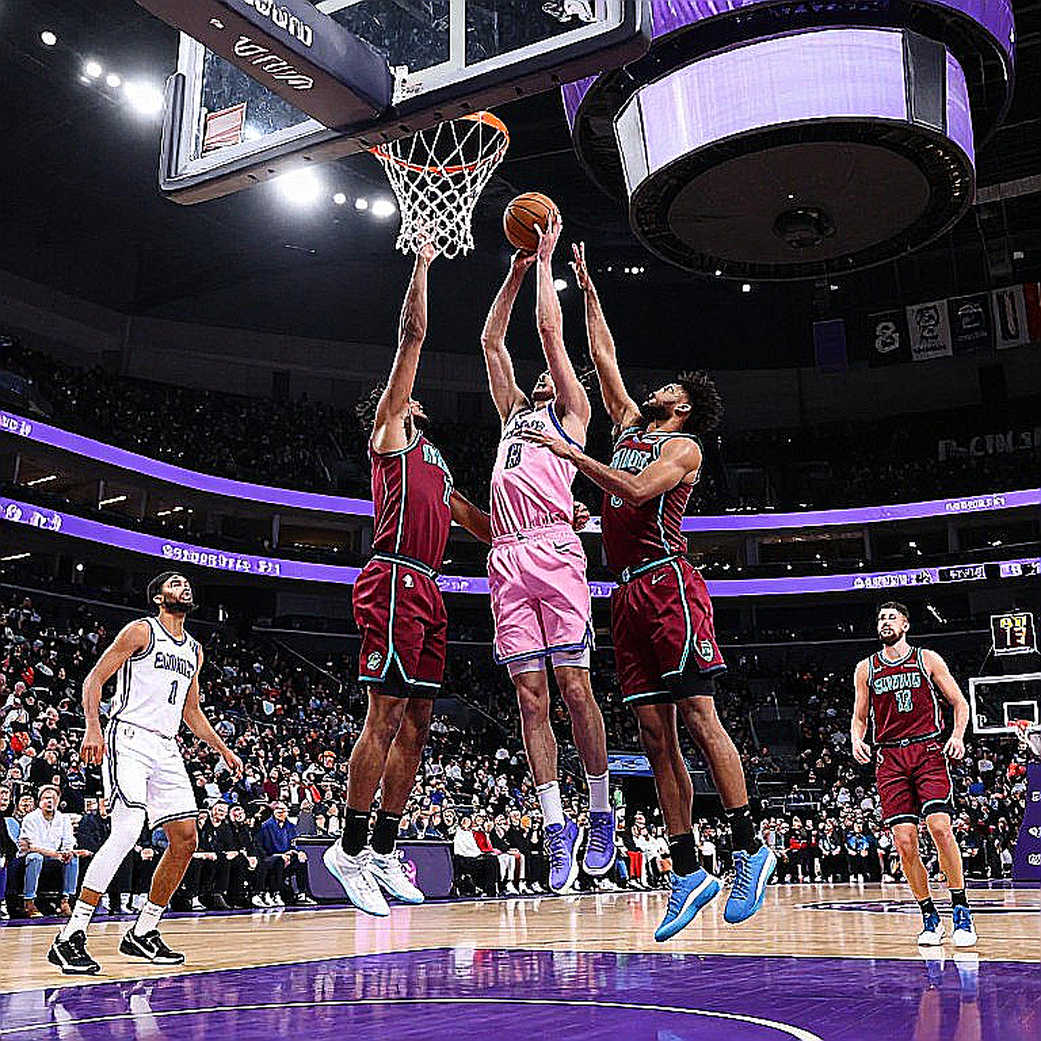 NBA mở rộng lên 32 đội: Las Vegas dẫn đầu với đề nghị 10 tỷ USD, Seattle theo sau