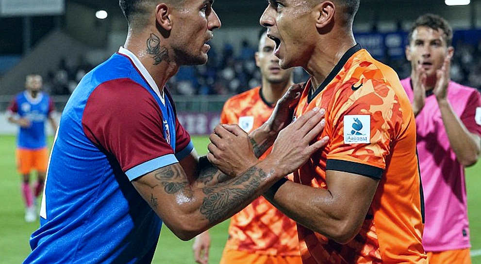 Quỹ lương và điều khoản giải phóng: câu chuyện thật của kỳ chuyển nhượng V.League Quỹ lương và điều khoản giải phóng: câu chuyện thật của kỳ chuyển nhượng V.League