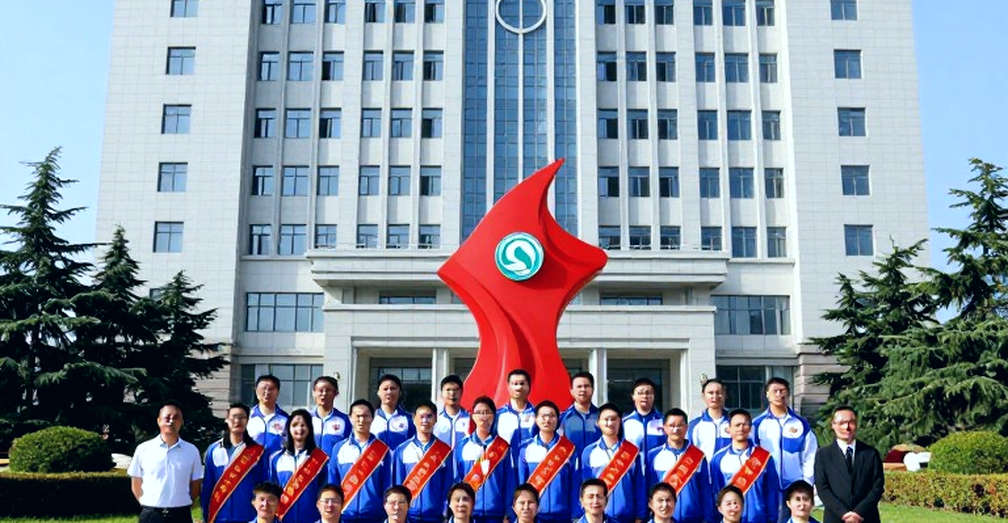 Khăn bịt mắt, quả bóng cho chó và cách bóng bàn Anh đi tìm đứa trẻ bốn tuổi