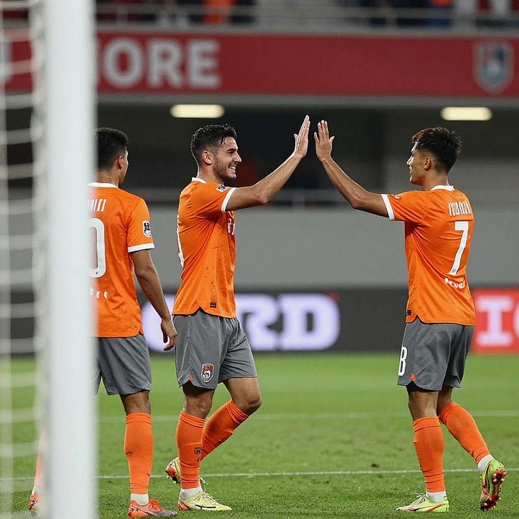 Vạch xuất phát bị bỏ trống: Khi Liga MX treo lơ lửng luật thăng hạng và tiếng nói từ Emilio Lara
