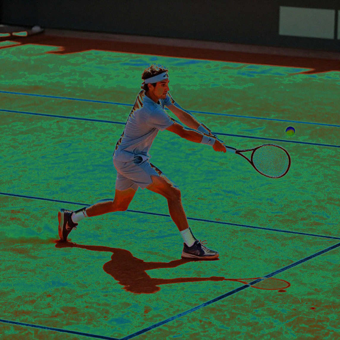 Alex Eala ra mắt Nagoya trong nhà kín: trận thắng 6-1 6-0 và hóa đơn điểm số chưa ai trả