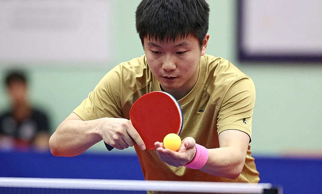 Một báo cáo phân tích bóng bàn đầy đủ chín phần — và không có một dữ kiện nào bên trong