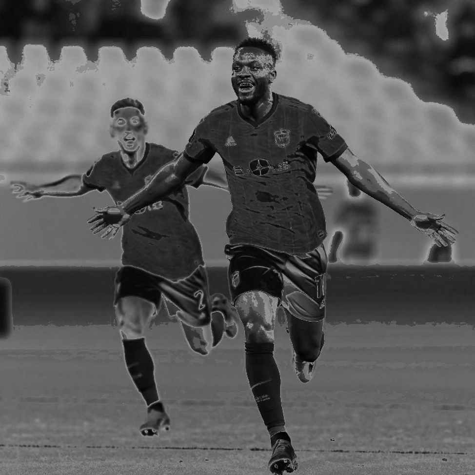 Serbia và án phạt UEFA: Vết nứt bắt đầu từ một khán đài không còn tiếng hát