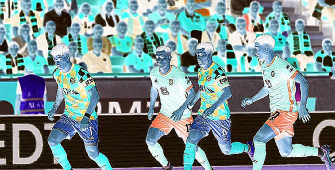 Mười bốn ô trống và bốn lớp đất mặt của một trận V-League